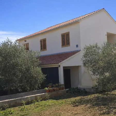 Nensi, Sleeps 2 * Ugljan
